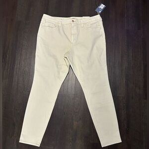 Women’s Universal Threads High-rise Super stretch skinny Jeans 16R NWT